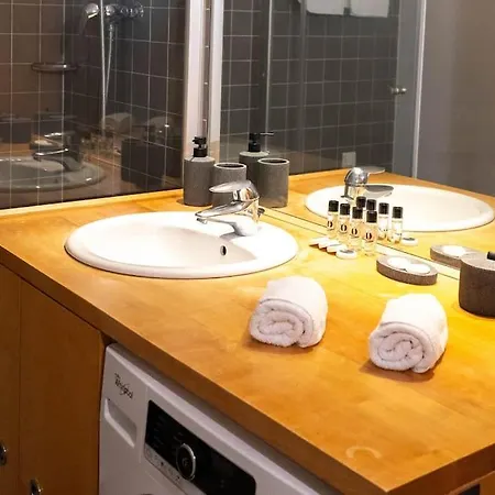 Apartment Bright And Quiet Studio, Place D Italie,