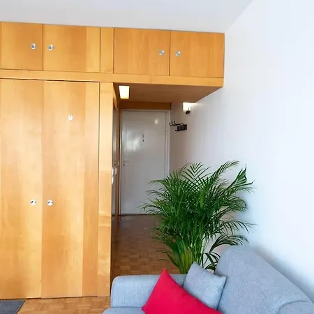 Bright And Quiet Studio, Place D Italie, Apartment *