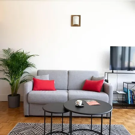 Bright And Quiet Studio, Place D Italie, Apartment