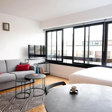 Bright And Quiet Studio, Place D Italie,